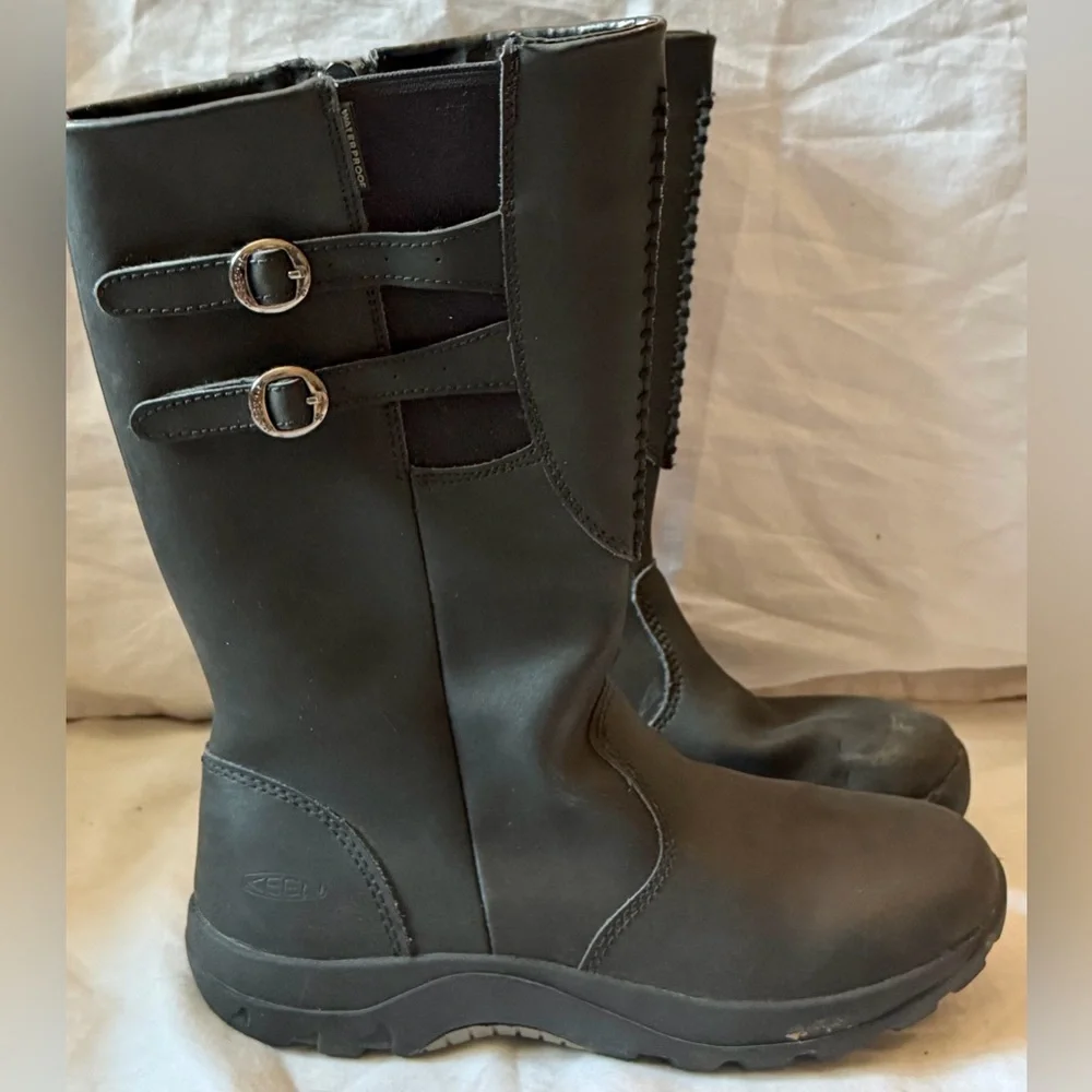 Keen girls waterproof Bern winter Boots Sz 5